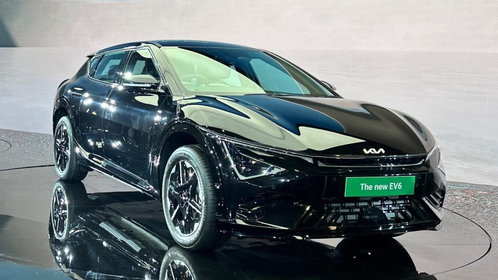 Last Chance! Save Up To Rs 2.40 Lakh On THIS Mahindra XUV700 Rival