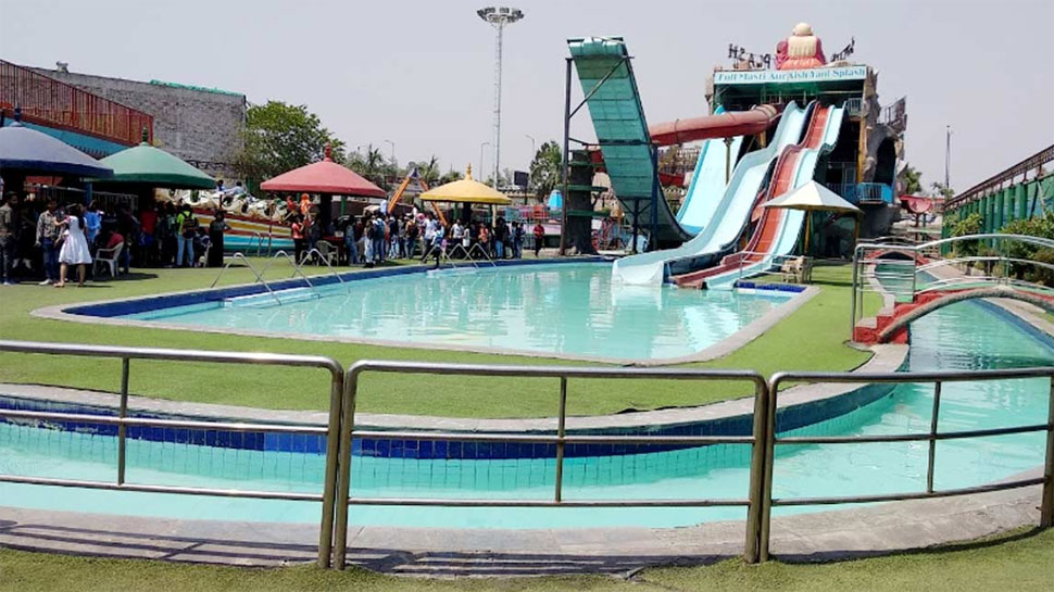 Splash Water Park, (Delhi):