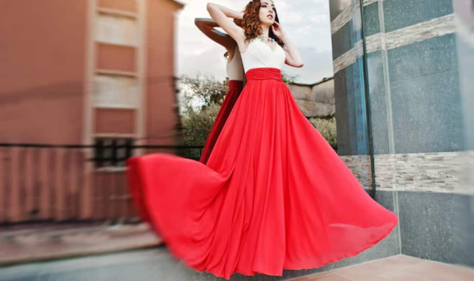 Buy these Elegant and Stylish Skirts for Women Buy these Elegant and Stylish Skirts for Women