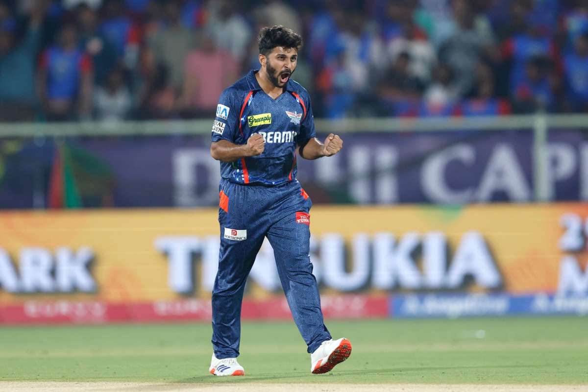 9. Shardul Thakur’s Game-Changing Spells