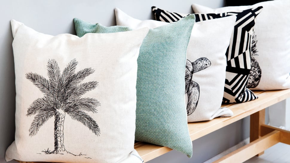 Choosing the Right Sofa Cushions: A Comprehensive Guide