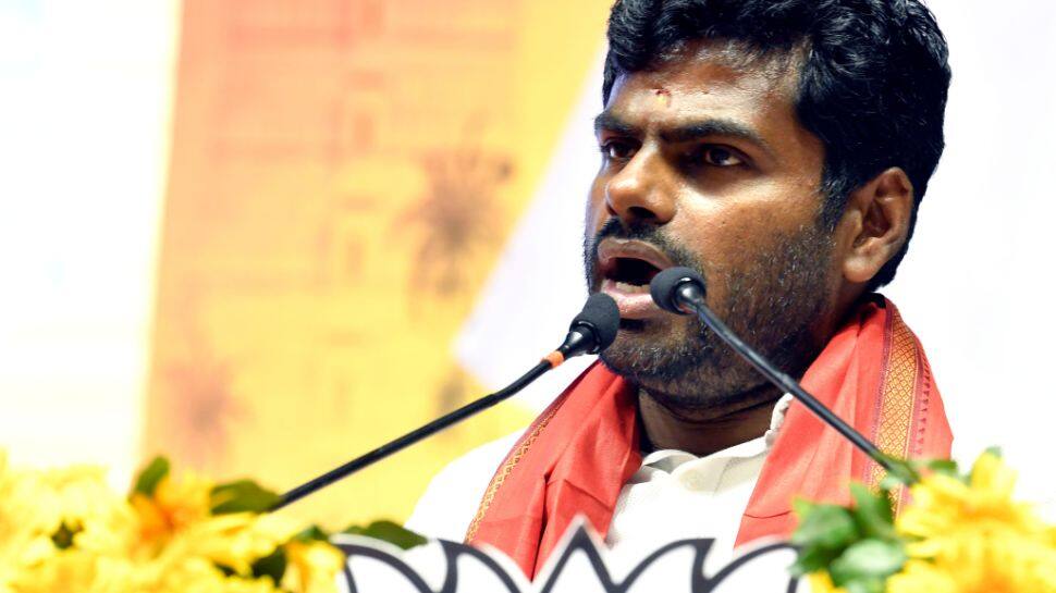 Annamalai Withdraws From Tamil Nadu BJP Chief Race, Says 'Will Select Leader Unanimously' Annamalai Withdraws From Tamil Nadu BJP Chief Race, Says 'Will Select Leader Unanimously'