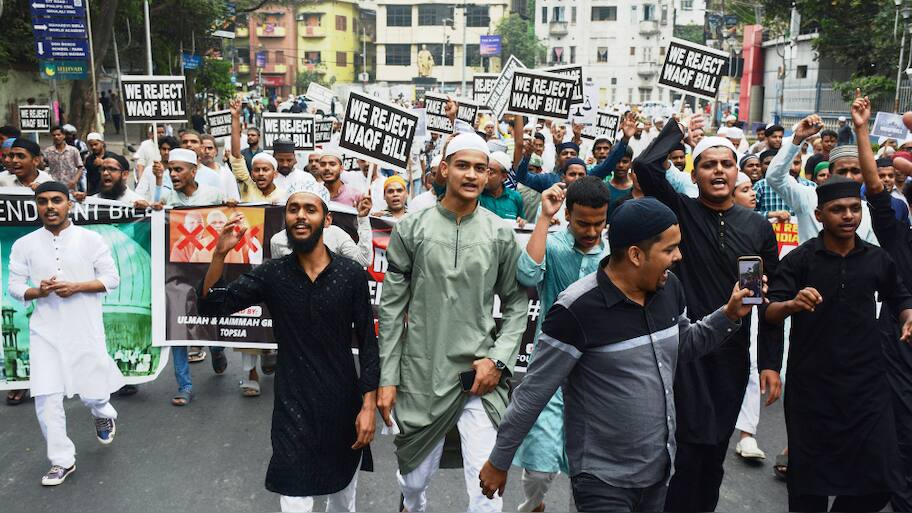 States Opposing Waqf Bill Act Showing 'Utter Contempt' For Constitution ...