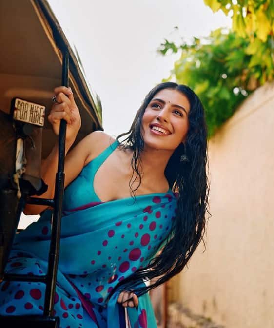 Simar Bhatia's Educational Background Simar Bhatia's Educational Background
