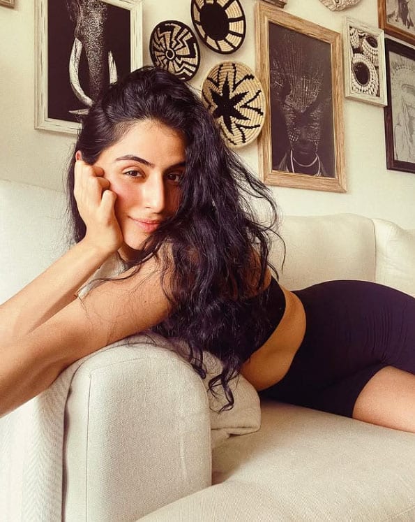 Who Is Simar Bhatia? Who Is Simar Bhatia?