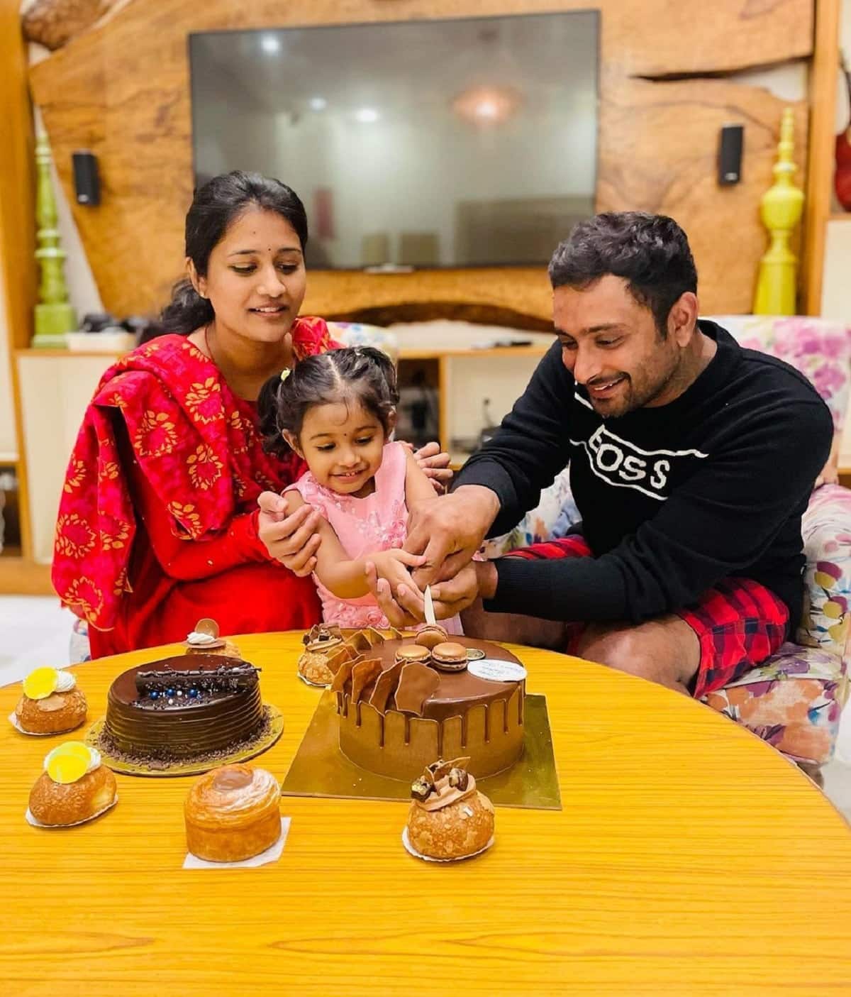 9. Close Family Ties Beyond Cricket