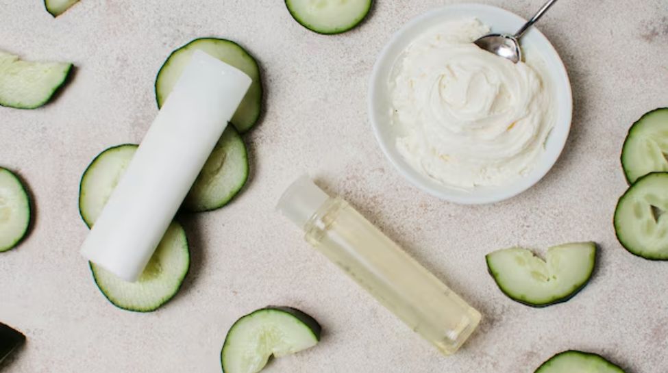 6. Yoghurt and Cucumber Mask – For Refreshing Tired Skin