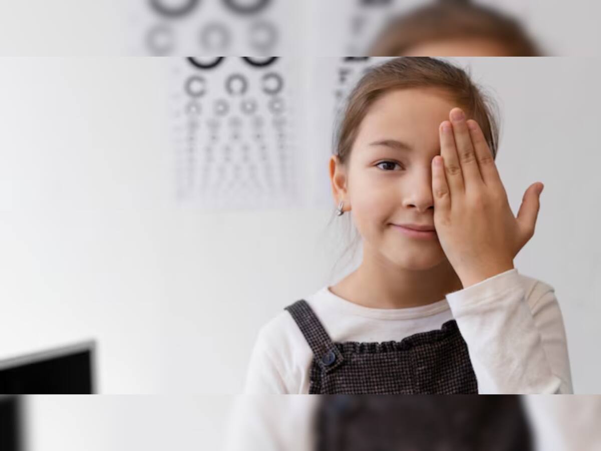 How Reels And Excess Screen Time Are Damaging Kids Eyes: Experts Warn ...