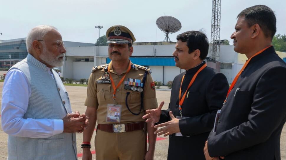 Modi Varanasi Visit: PM Calls For 'Strictest Action' Against Varanasi Gangrape Culprits; Meets DM, Top Cop
