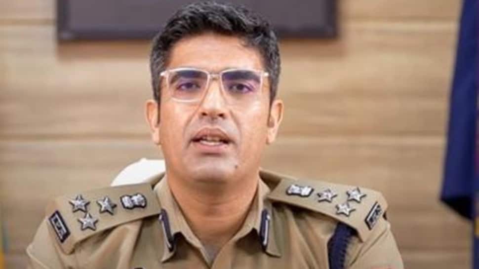 UPSC Success Story: Expelled From School, Wasn't A Bright Student But Became IPS In First Attempt With AIR...He Is... UPSC Success Story: Expelled From School, Wasn't A Bright Student But Became IPS In First Attempt With AIR...He Is...
