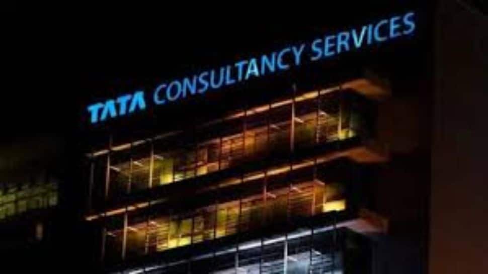 Bad News For TCS Employees! Company Delays Salary Hikes Due To THIS Reason 