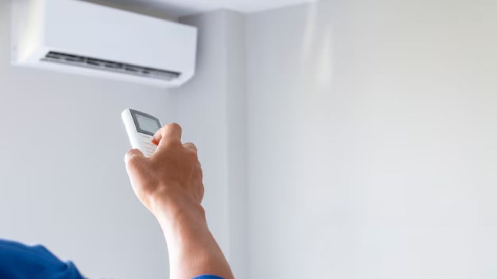 Are You Switching Off Your AC In Wrong Way? THESE Are Common Mistakes You Must Avoid– Tips To Save Electricity Bill Are You Switching Off Your AC In Wrong Way? THESE Are Common Mistakes You Must Avoid– Tips To Save Electricity Bill