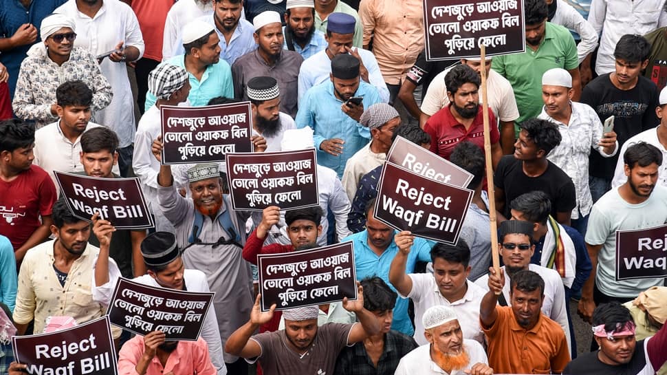 SC Takes Up Please Towards Waqf Act In the present day; Risk Issued To Convey India To Standstill SC Takes Up Please Towards Waqf Act In the present day; Risk Issued To Convey India To Standstill