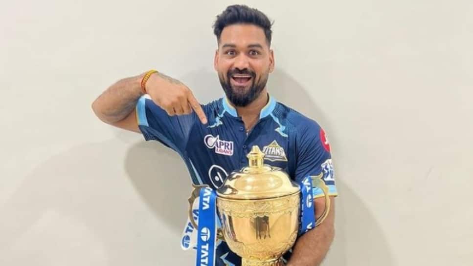 5. Pradeep Sangwan - 17 years, 179 days (vs CSK in IPL 2008)