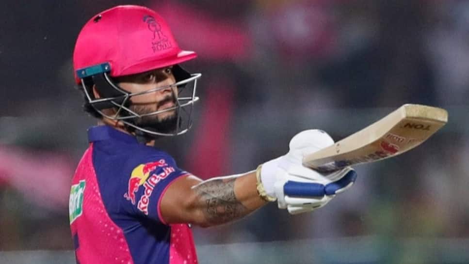 4. Riyan Parag - 17 years, 152 days (vs CSK in IPL 2019)