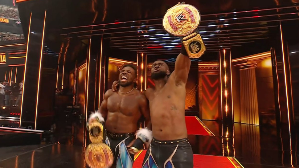 The New Day Wins WWE Tag Team Titles