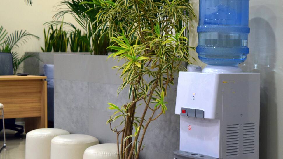 Clean and Pure Water: The Advantages of Using a Water Dispenser Clean and Pure Water: The Advantages of Using a Water Dispenser