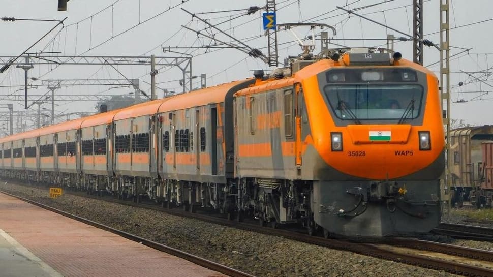 Howrah to Mumbai Amrit Bharat Express Train: Timings Howrah To Mumbai Amrit Bharat Express Train Ticket Price