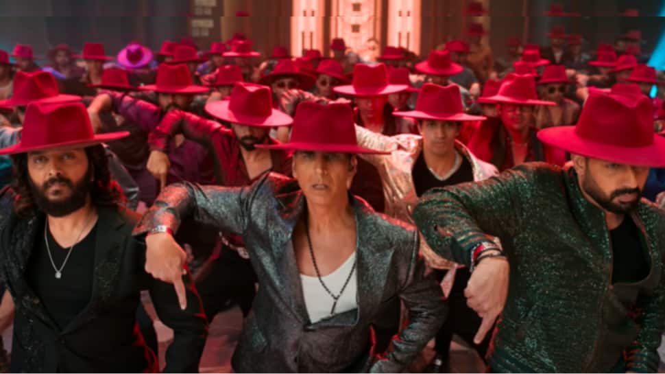 Housefull 5 Track 'Laal Pari' OUT: Cast Grooves To Yo Yo Honey Singh’s Beats On Cruise
