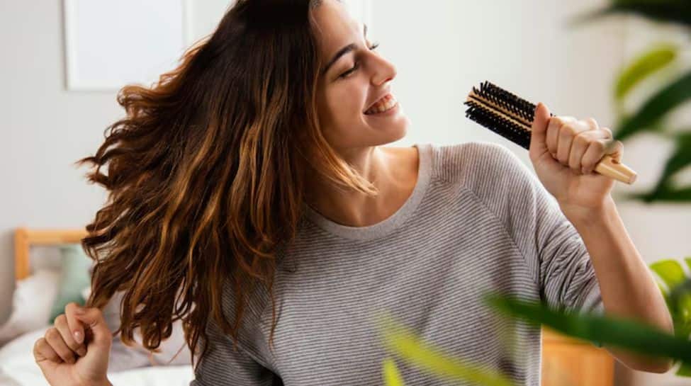 Dream Your Way To Better Hair: Nighttime Tips For Glossy Locks