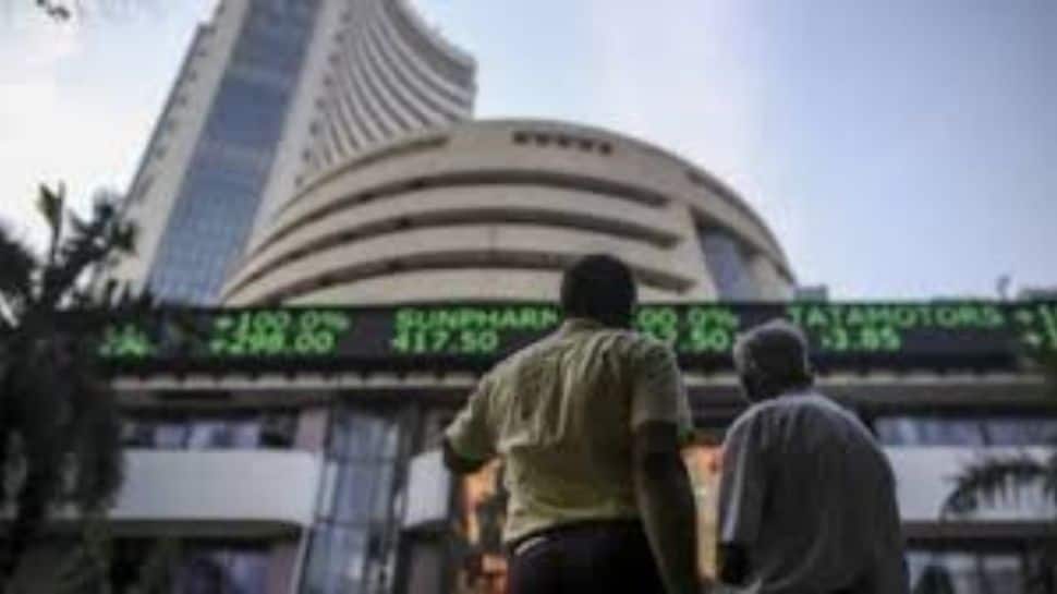 Indian Stock Markets Recover: Sensex, Nifty Gain Amidst Volatility