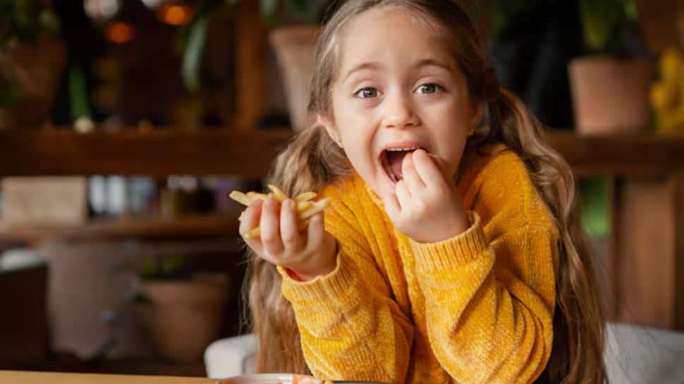 Healthy Childhood Diet May Delay Menstruation And Reduce Future Health Risks, Study Finds