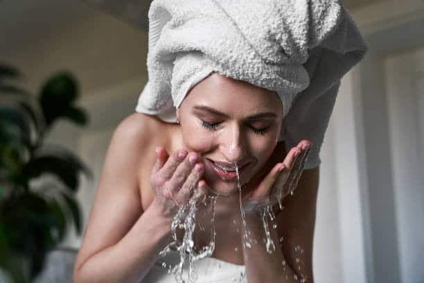 Top Face Washes for Every Skin Type: Benefits, Features &amp; Expert Insights