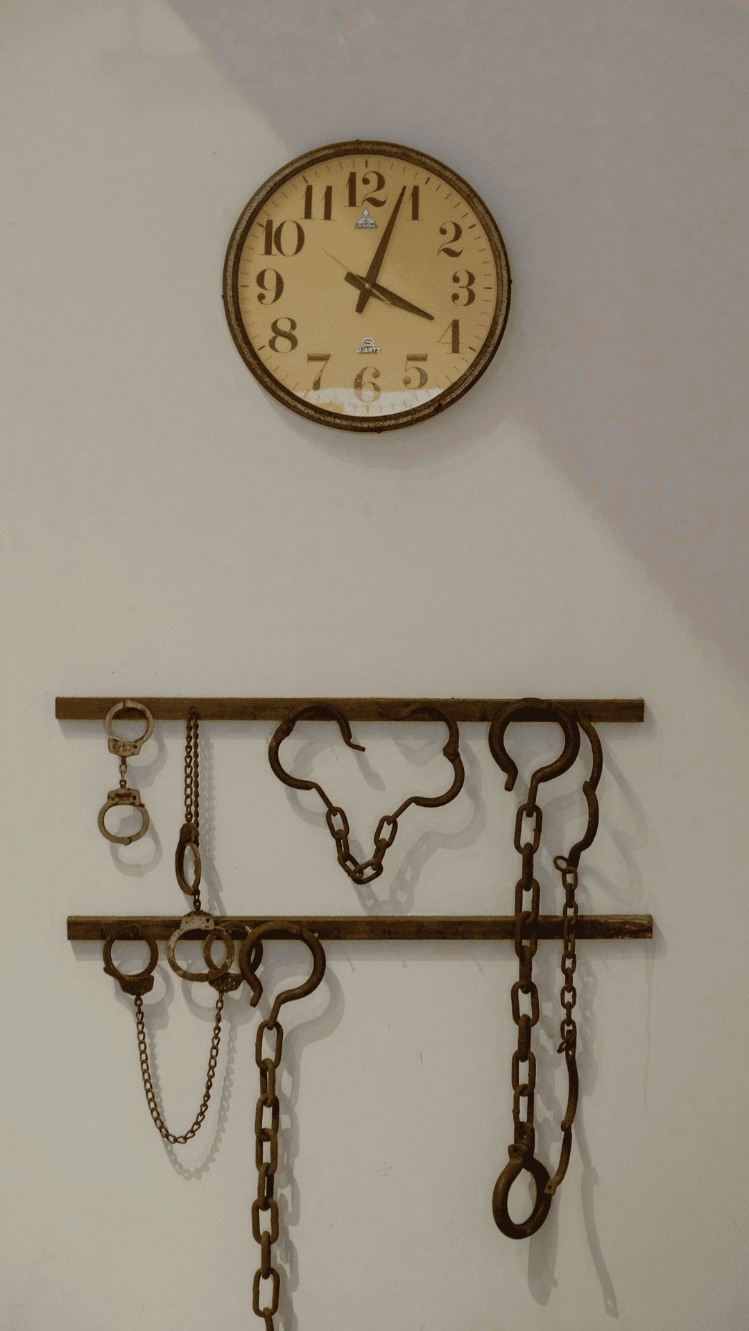 Timeless Charm: Best Retro Decor Pieces to Elevate Your Space