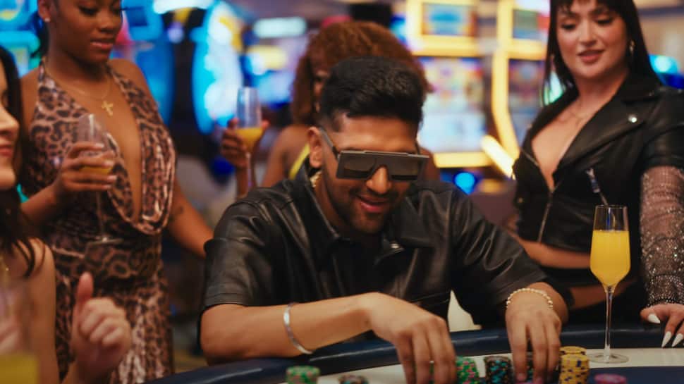 Guru Randhawa's New Track 'Vibe', Makes Waves Globally With Fans Hailing It As Another Anthem.