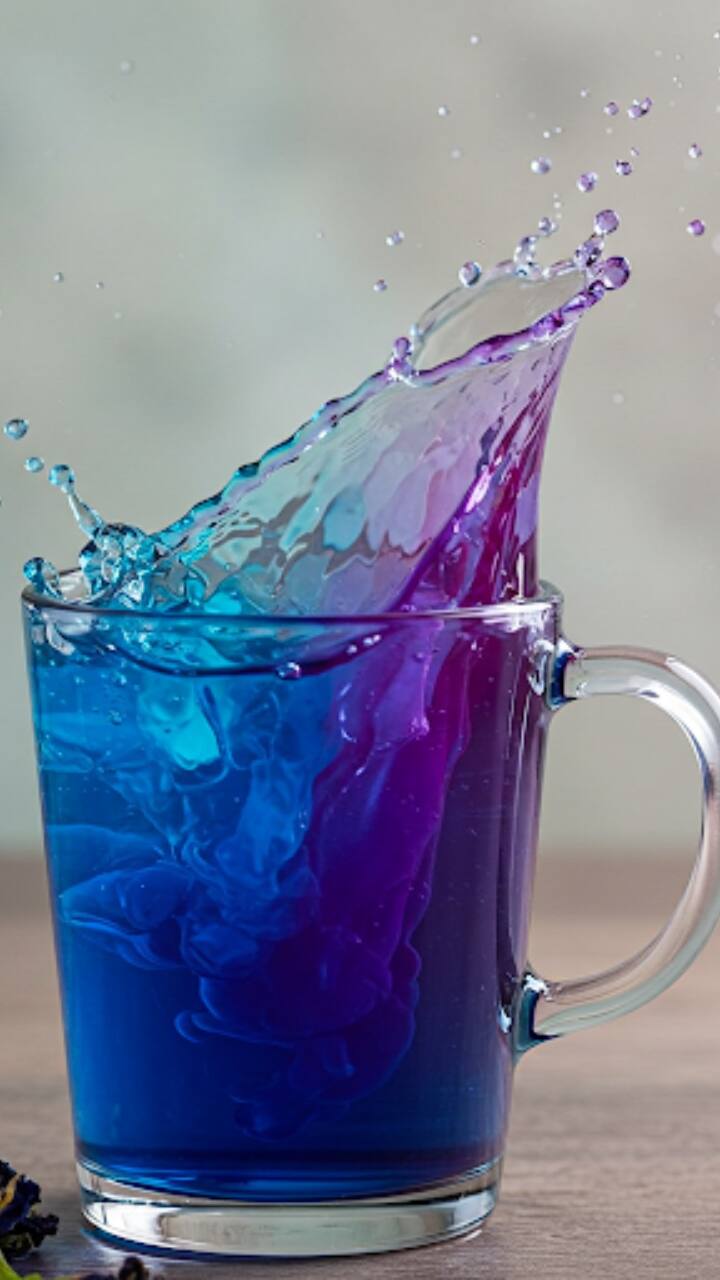 There's a tea that changes color: