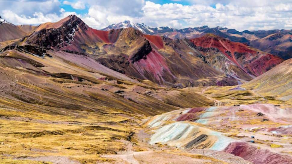 Vinicunca (Rainbow Mountain) – Peru