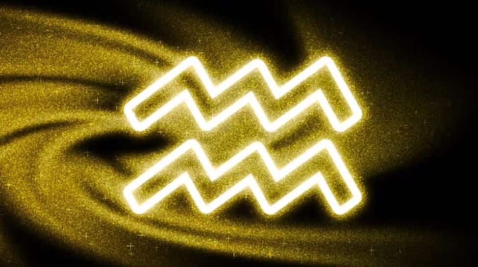 Aquarius Weekly Horoscope For May 19- 25: Plan Your Week Wisely- Keep A Check On Your Love, Career, And Health