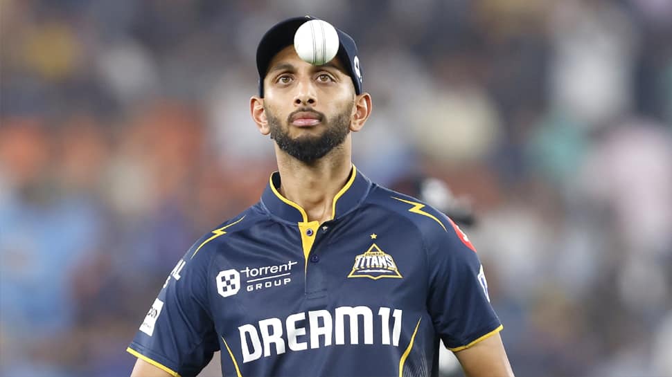 Prasidh Krishna (GT) - 118 Dot Balls