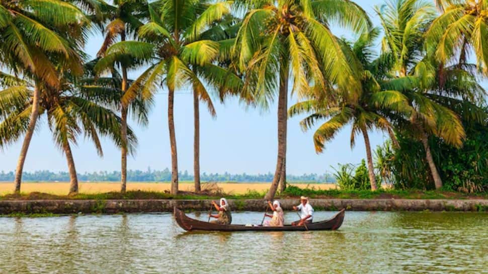 Alleppey (Alappuzha) – The Venice of the East
