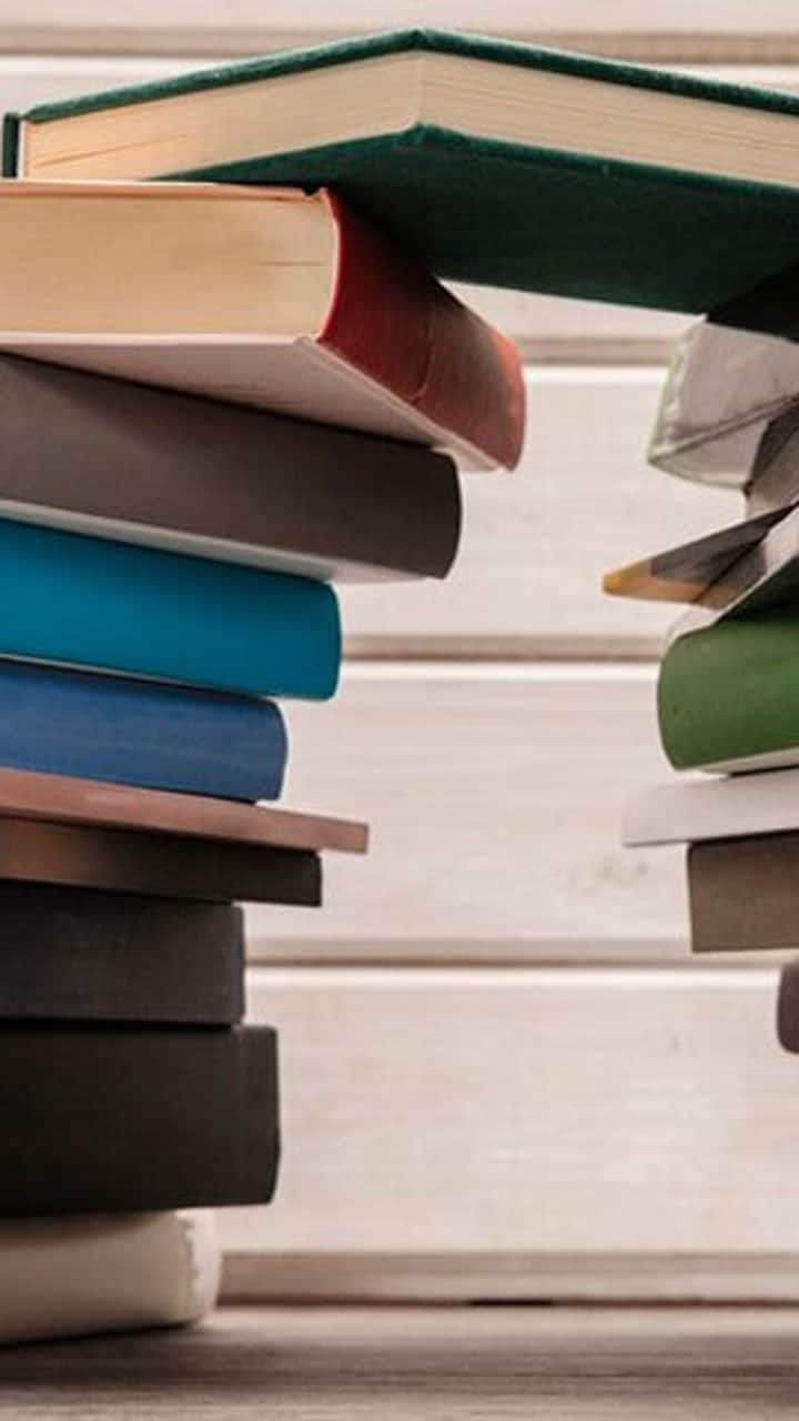 Top 10 Money Literacy Books Every Adult Should Read