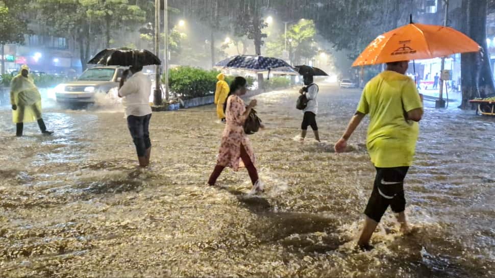 Mumbai Climate Replace: Metropolis Sees Mild Rain, IMD Predicts Extra Showers — Verify Forecast