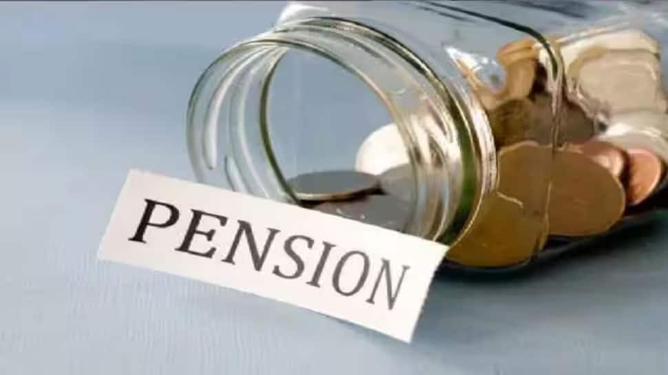 Central Govt Employees Under NPS: Is UPS Different From NPS? Check Eligibility, Last Date To Apply for UPS, And What Happens If You Miss Out  