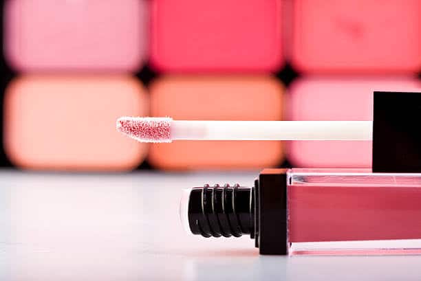 The Perfect Lip Gloss: Shine, Hydration, and Style