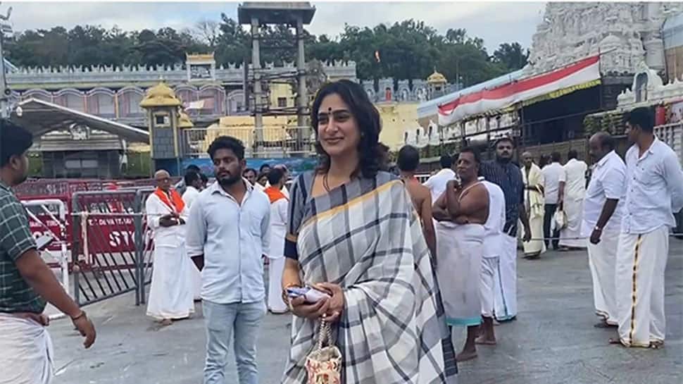 South Indian Actress Surekha Vani Offers Prayers At Sri Ventakeswara Swami Temple In Tirumala 