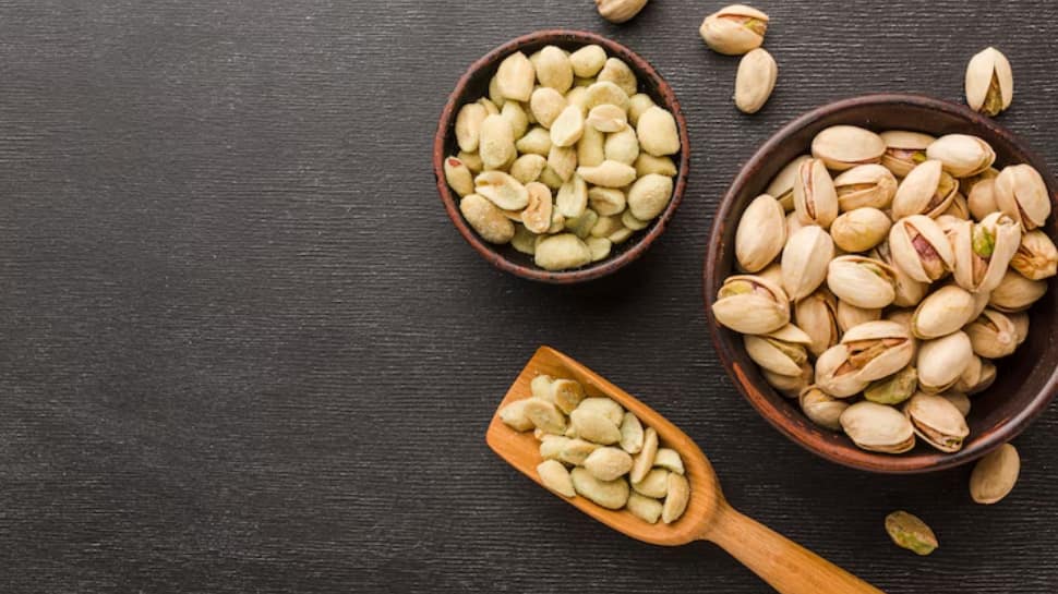 From Weight Control To Heart Health: 5 Reasons To Eat Pistachios Daily
