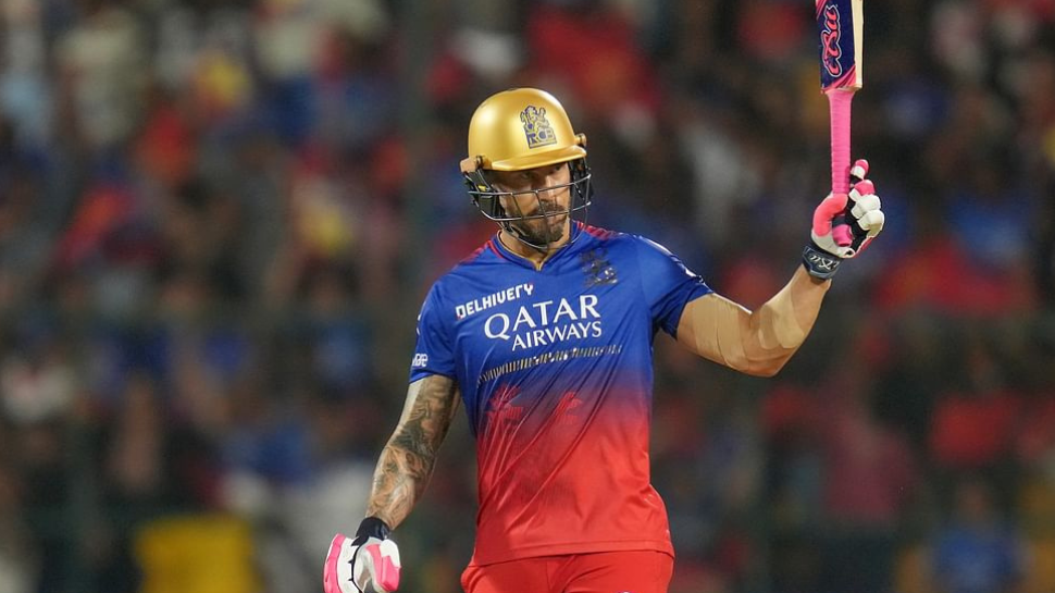 Faf du Plessis – 390 Runs (15 Innings)