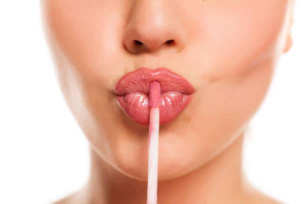 Shine Bright: A Complete Guide to Lip Glosses