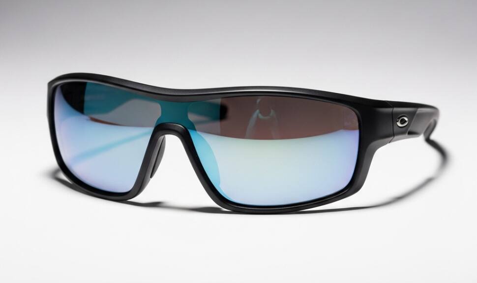Chic Shades: Top 4 Cat-Eye Sunglasses to Elevate Your Style Chic Shades: Top 4 Cat-Eye Sunglasses to Elevate Your Style