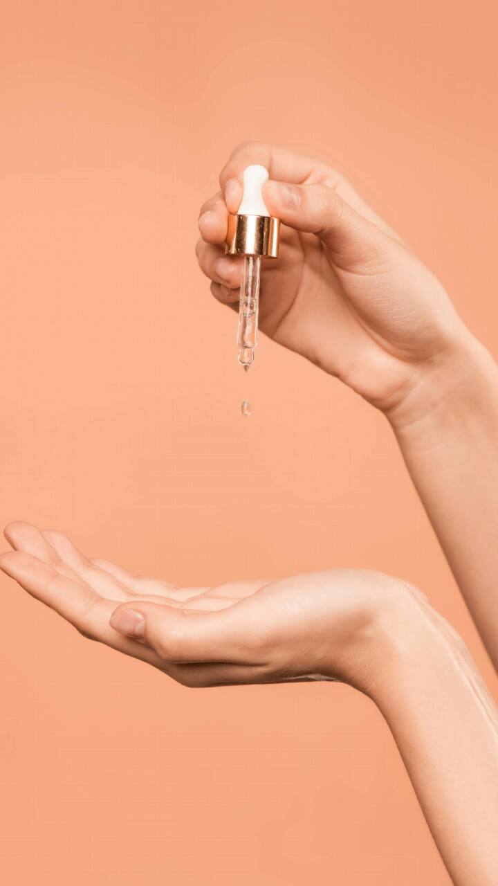 Glow Naturally: Best Facial Oils to Grab at Myntra’s End of Reason Sale