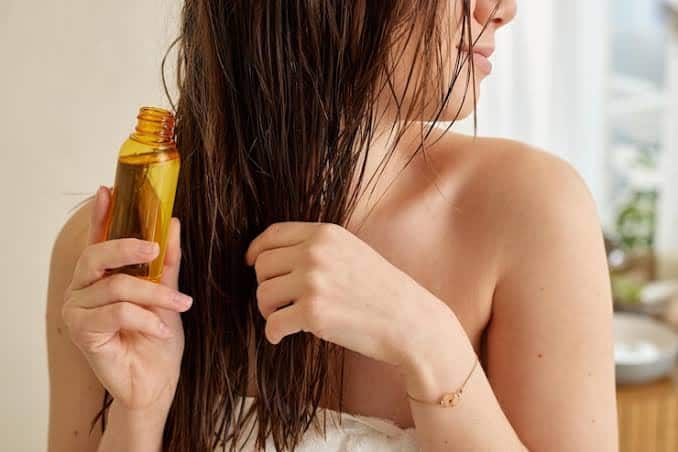Best Hair Oils to Buy During Myntra End of Reason Sale Best Hair Oils to Buy During Myntra End of Reason Sale