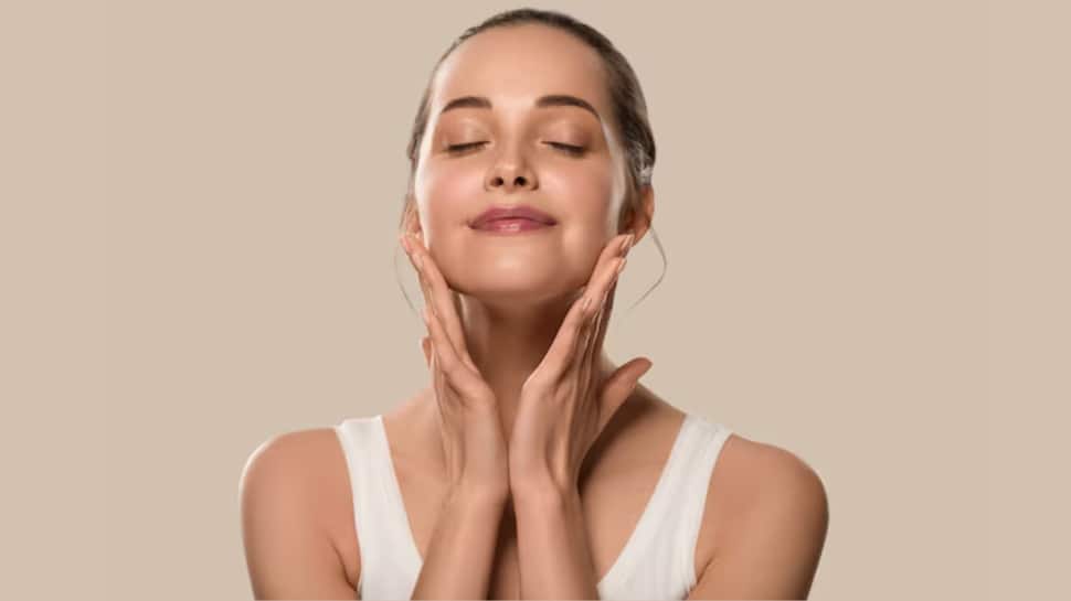 Facelifts Vs Fillers: Expert Reveals Top Anti-Aging Choices For Women Over 50
