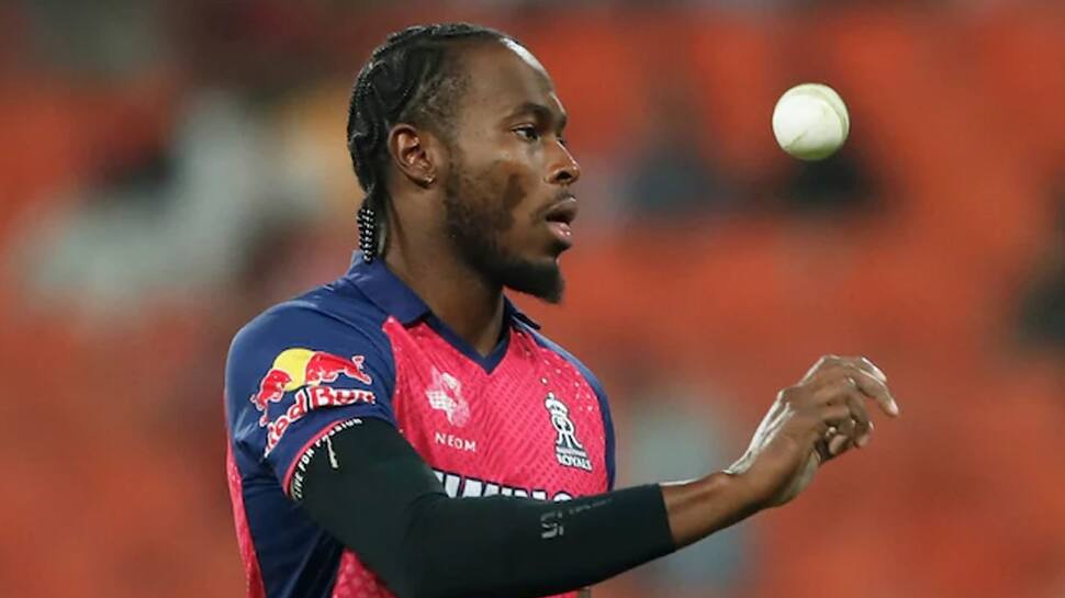 Jofra Archer – ₹12.5 Cr (Rajasthan Royals) Jofra Archer – ₹12.5 Cr (Rajasthan Royals)