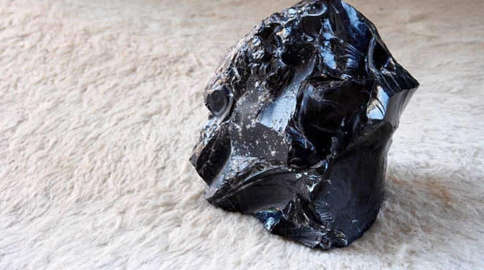 Black Obsidian: The Potent Energy Of This Stone May Bring Suppressed Emotions- Check Pros And Cons
