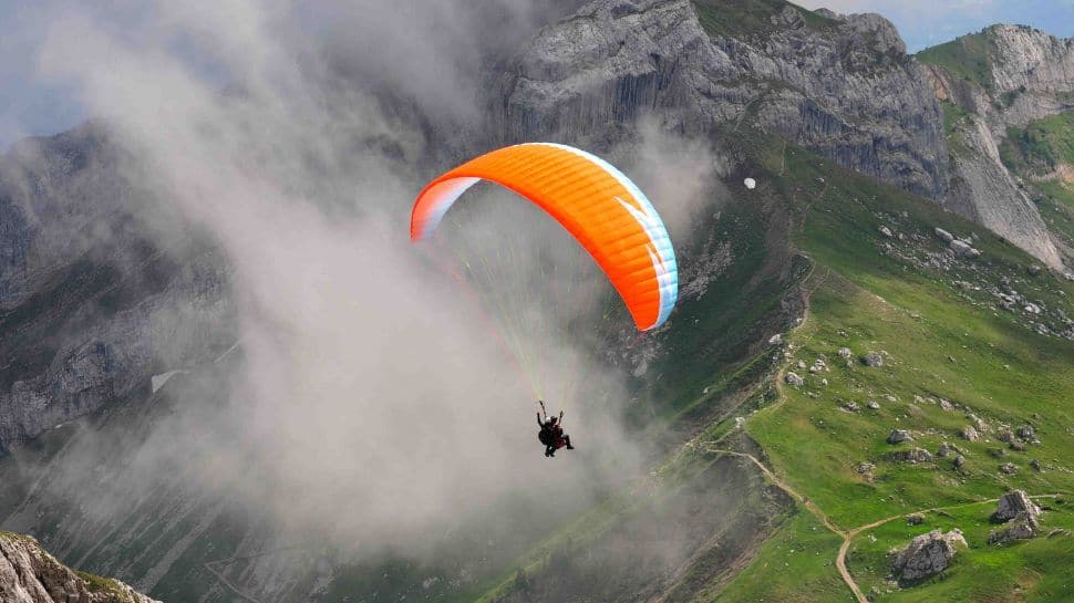 Manali, Himachal Pradesh – Paragliding and Trekking Haven