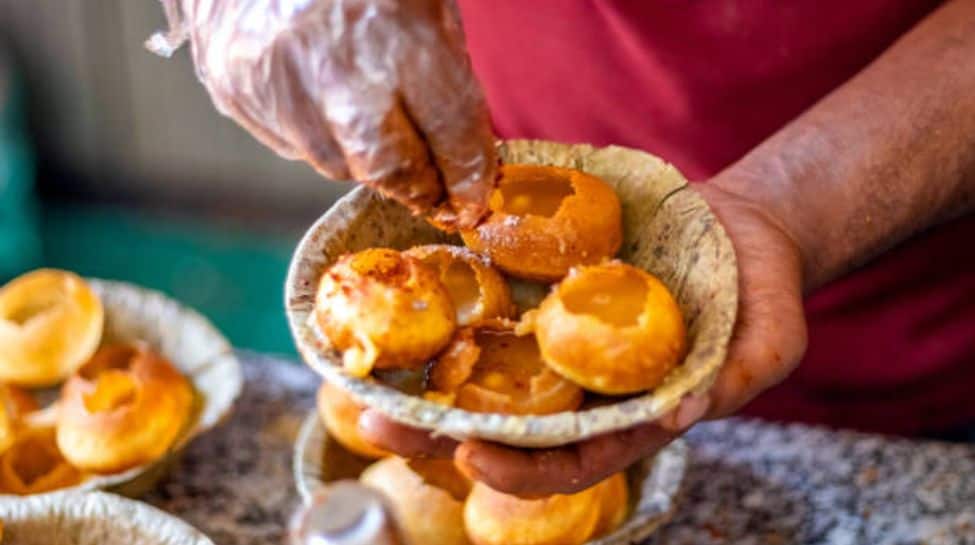 Puchka vs Panipuri vs Gol Gappe vs Pani ke Batashe- Check On The Difference Between Them